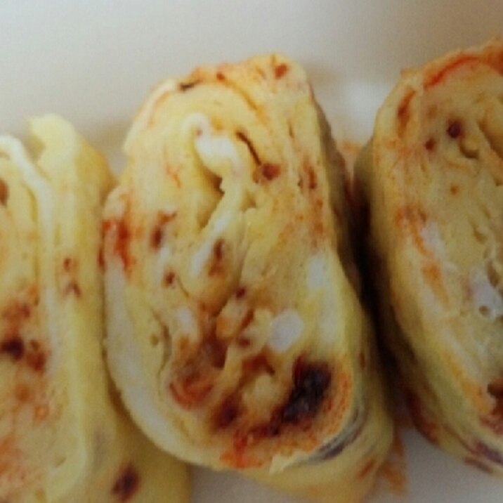 ぴりっと辛い!食べるラー油入り玉子焼